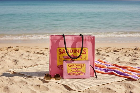 Conjunto Bolsa de Praia Rosa “Sardines” com Necessaire